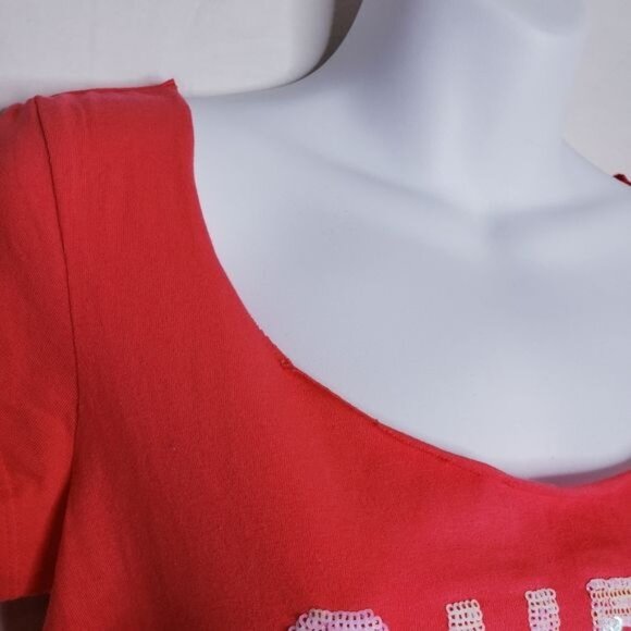 Guess Y2K Pink Sequined Raw Edge Short Sleeve Crop Baby Tee Women's Size Small - Picture 2 of 9